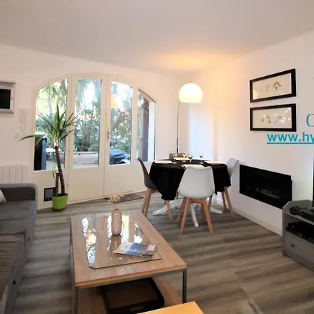 Triplex 2-port D'hyeres -400m-clim Wifi Parking By Hc Йер