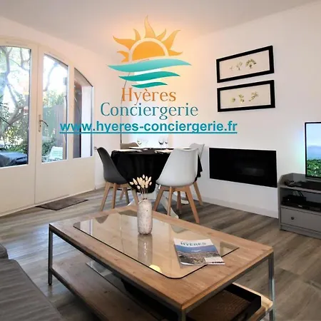 Triplex 2-port D'hyeres -400m-clim Wifi Parking By Hc Apartament