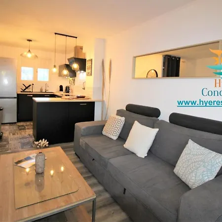 Apartment Triplex 2-port D'hyeres -400m-clim Wifi Parking By Hc