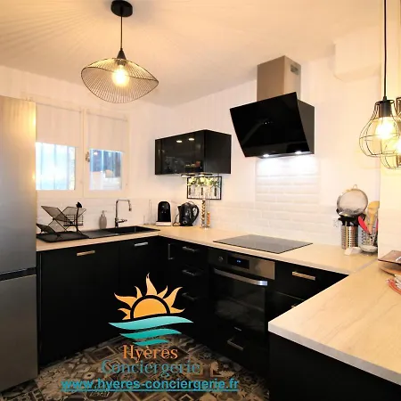 Triplex 2-port D'hyeres -400m-clim Wifi Parking By Hc Apartment *