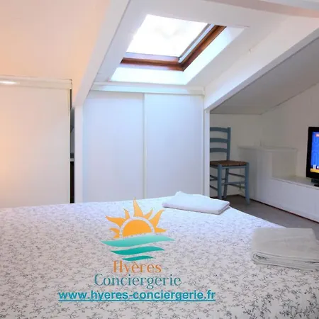 Triplex 2-port D'hyeres -400m-clim Wifi Parking By Hc Apartament